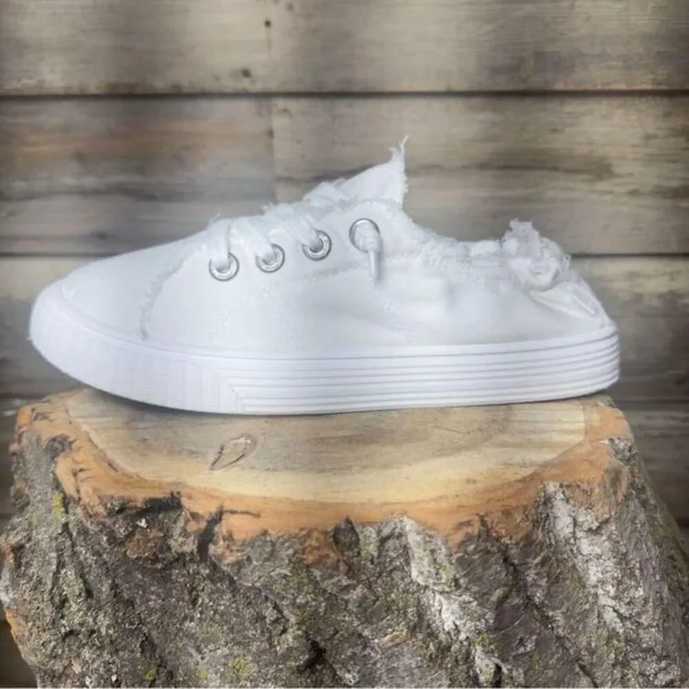 Tommy Bahama White Kicks sz 6.5